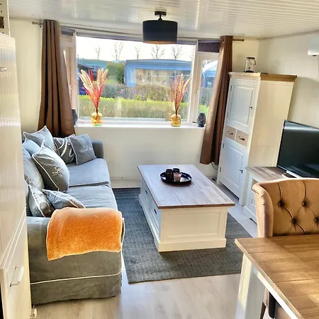 Stacaravan Op 5 Ster Campingpark Capfun De Bongerd Campeggio