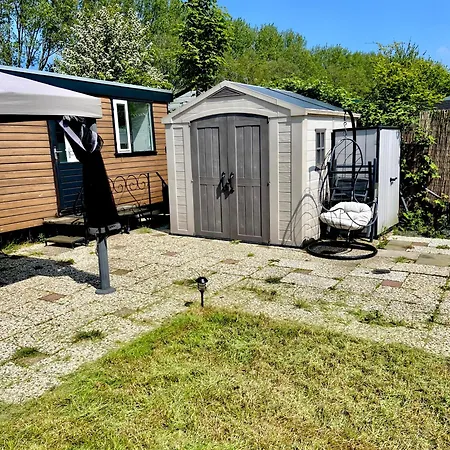 Stacaravan Op 5 Ster Campingpark Capfun De Bongerd Tuitjenhorn